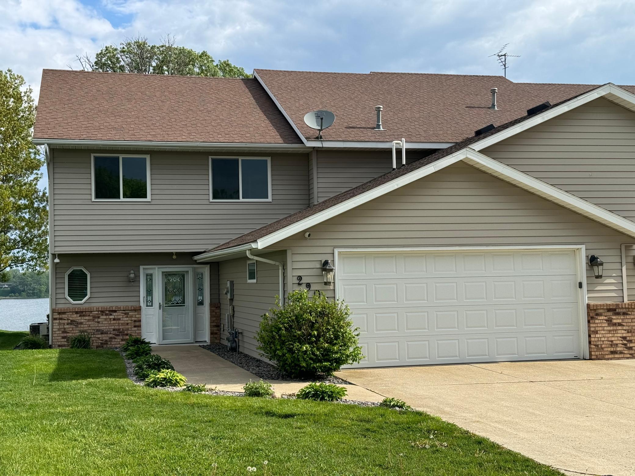 2906 Campus Drive Albert Lea, MN 56007 - Photo 1 of 24