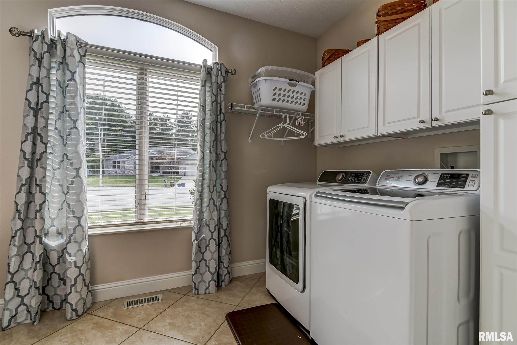4 Isham Court Rochester, IL 62563 - Photo 20 of 48