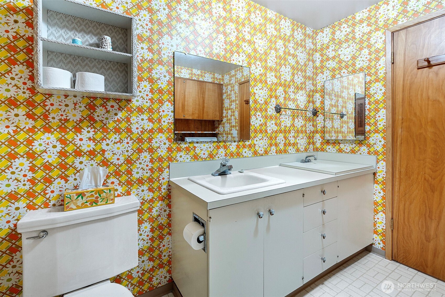 906 Forrest Park Drive Fircrest, WA 98466 - Photo 26 of 37 a bathroom with a sink toilet vanity and shower
