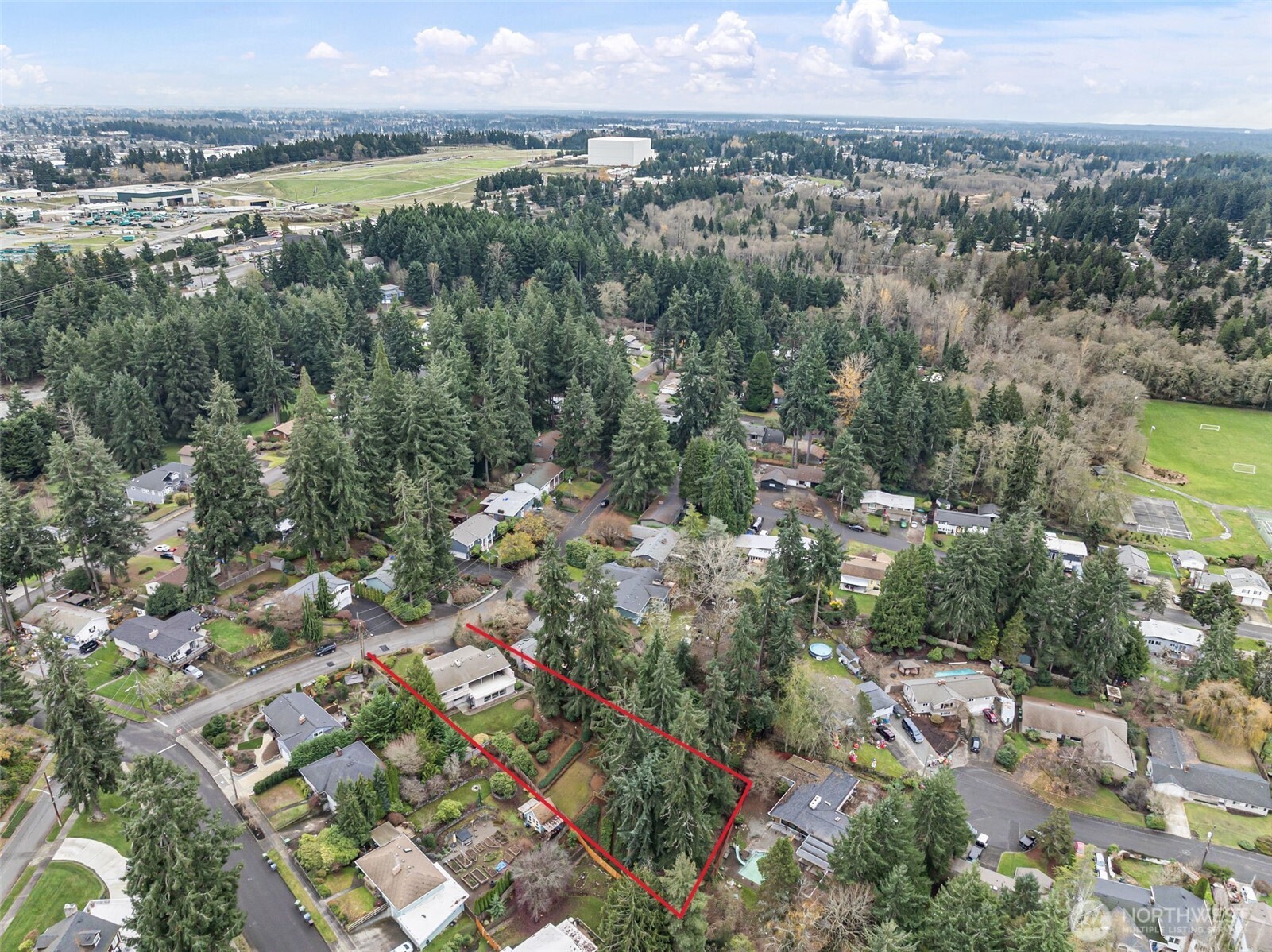 906 Forrest Park Drive Fircrest, WA 98466 - Photo 33 of 37 a view of a city with mountain