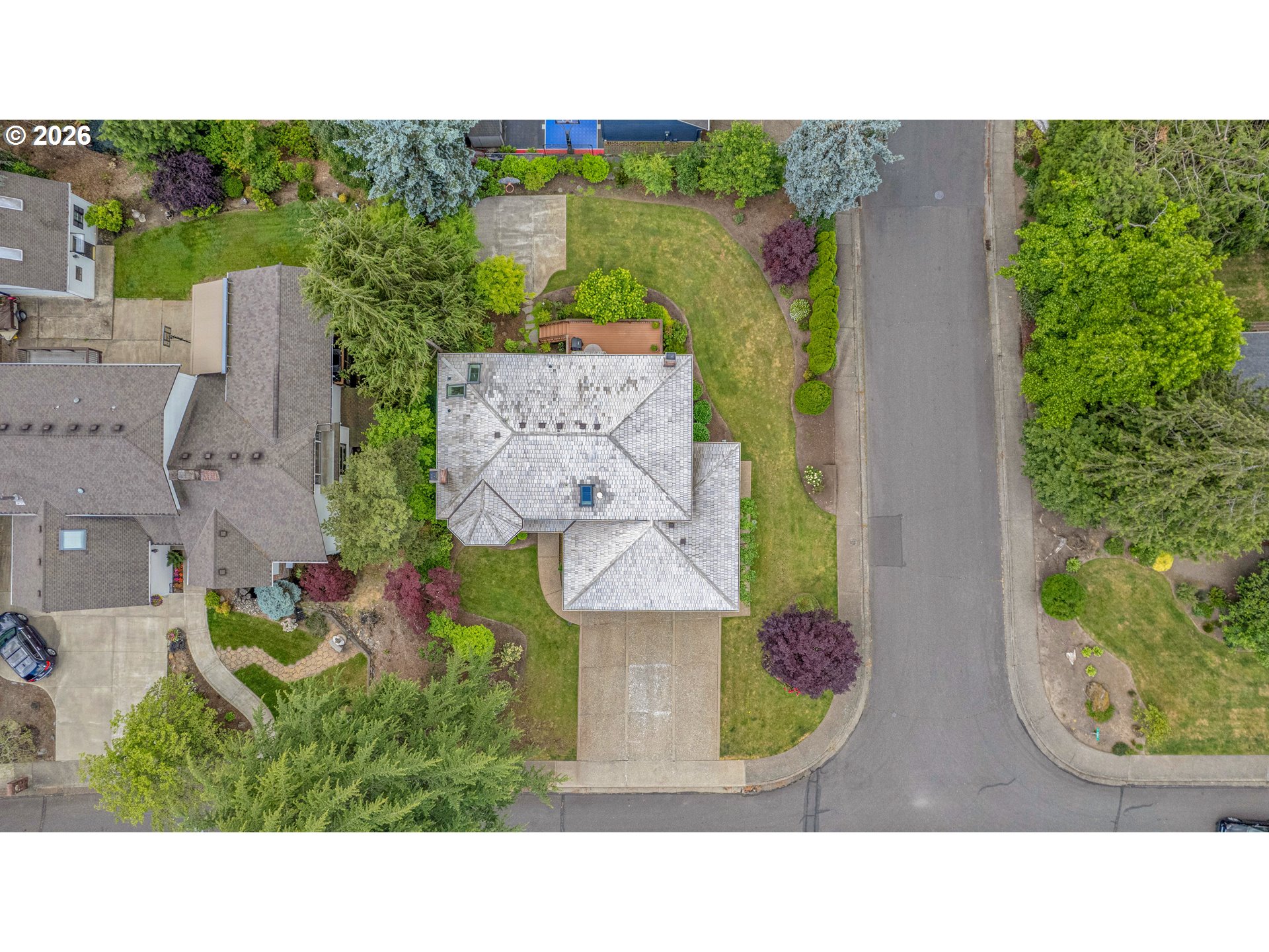 6401 Southwest Dolph Drive Portland, OR 97219 - Photo 6 of 48 Yard