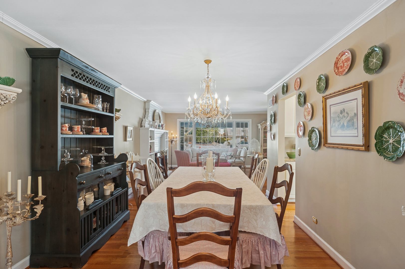 706 Cherry Court Itasca, IL 60143 - Photo 12 of 43 a view of a dining room with furniture and a chandelier