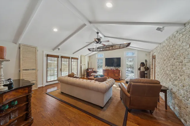 $699,900 | 706 Cherry Court, Itasca, IL 60143