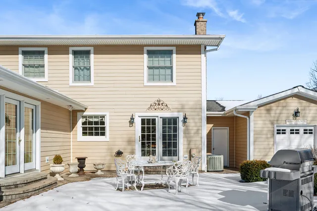 $699,900 | 706 Cherry Court, Itasca, IL 60143