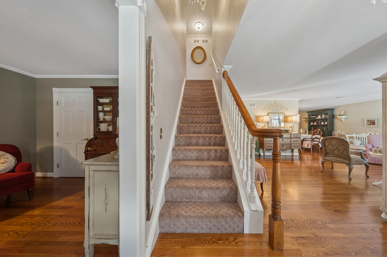 706 Cherry Court Itasca, IL 60143 - Photo 6 of 43 a view of entryway and hall with wooden floor