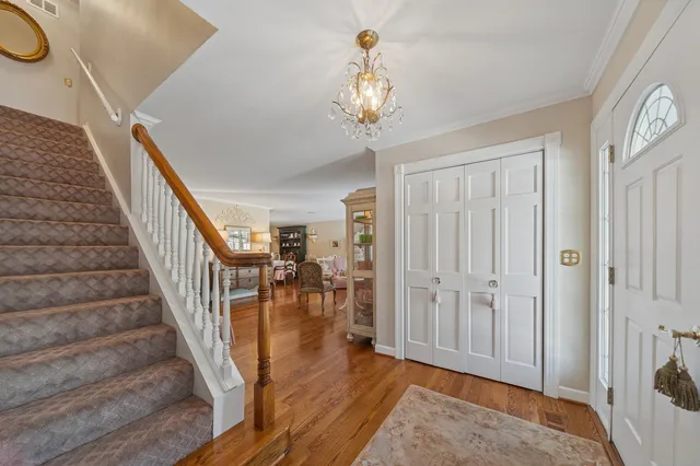 $699,900 | 706 Cherry Court, Itasca, IL 60143