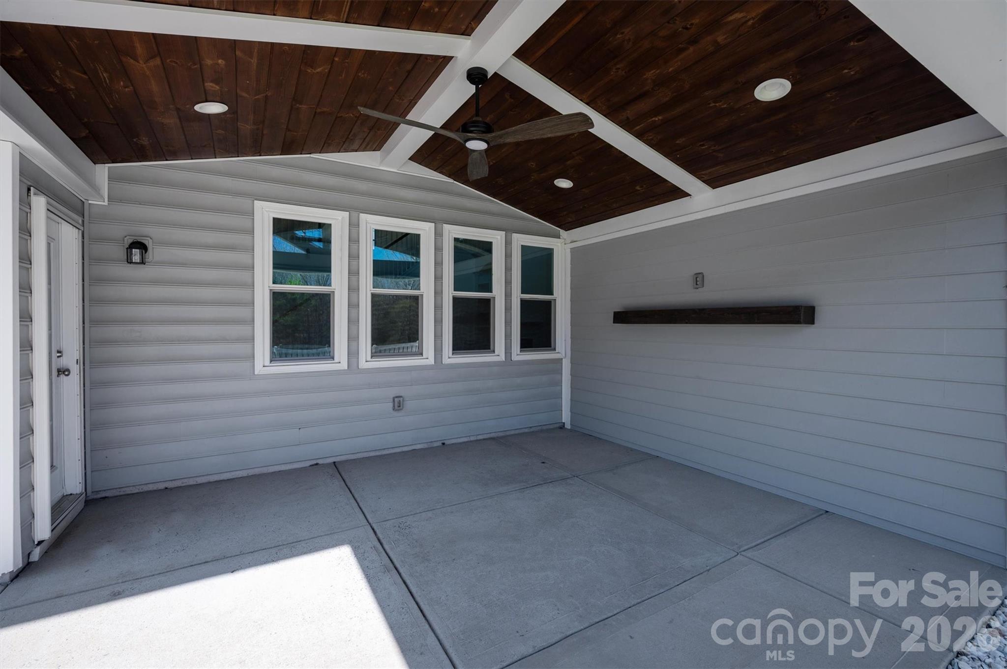 5527 Cactus Valley Road, Unit 183 Charlotte, NC 28277 - Photo 39 of 47 a view of an empty room