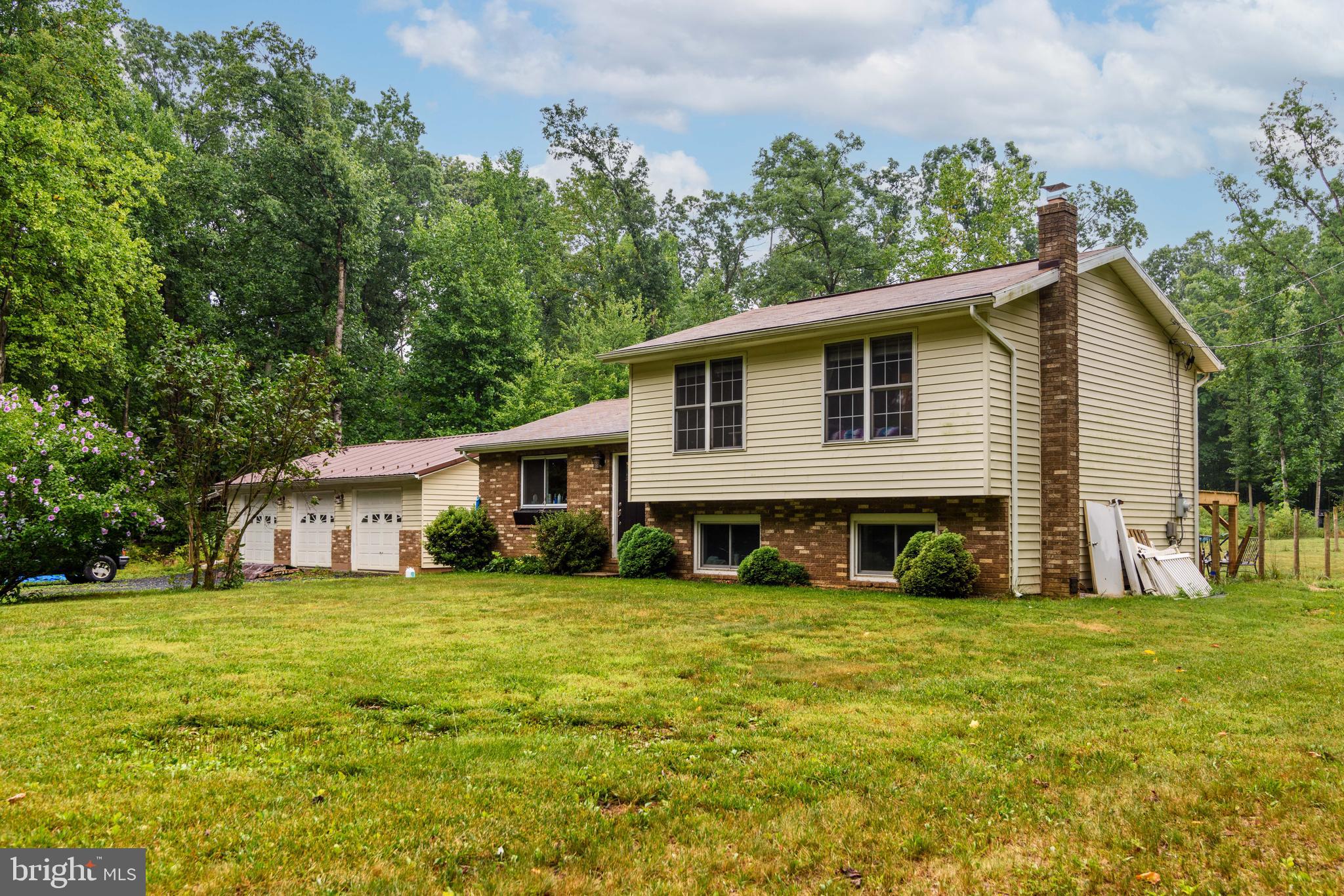 230 Red Tank Road Boiling Springs, PA 17007 - Photo 1 of 29 Gallery Image 1