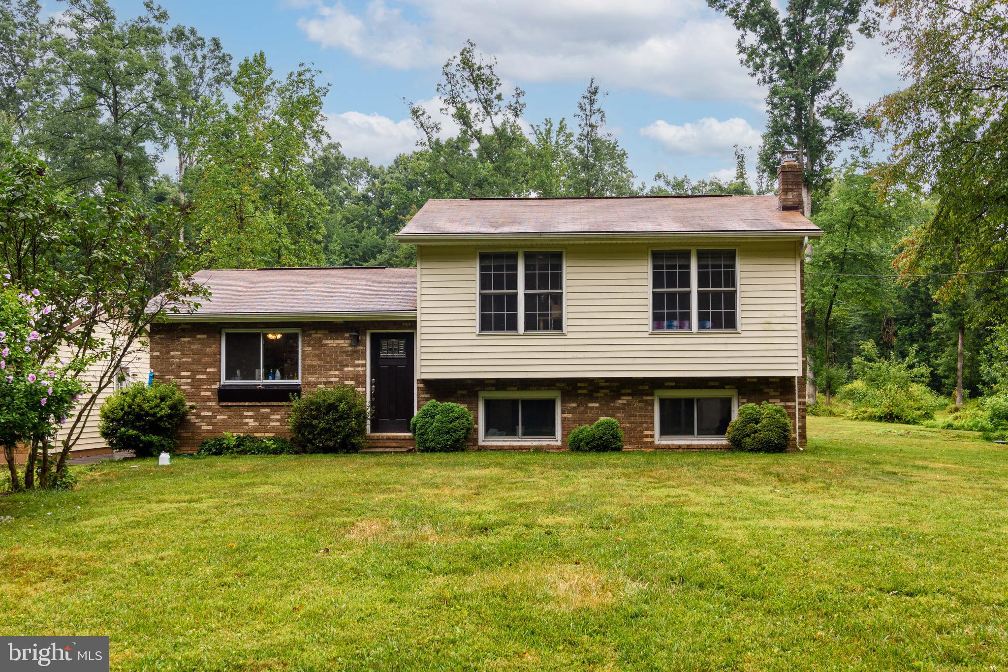 230 Red Tank Road Boiling Springs, PA 17007 - Photo 3 of 29 Gallery Image 3