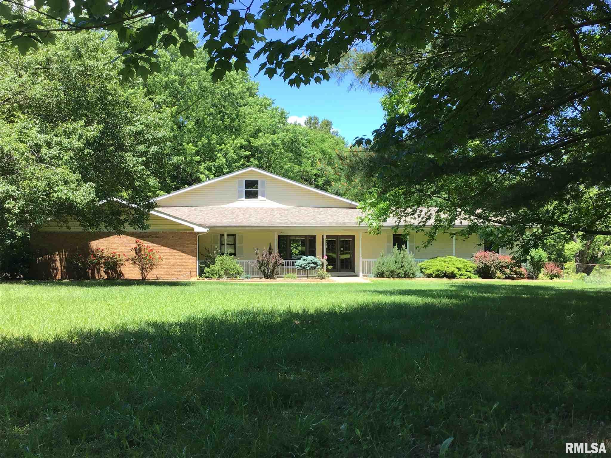 11746 Pebble Road Mount Vernon, IL 62864 - Photo 15 of 43 Gallery Image 15