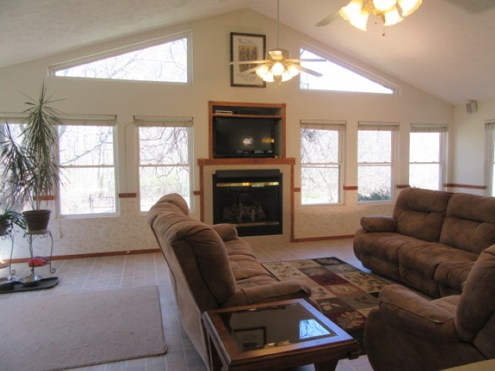 11746 Pebble Road Mount Vernon, IL 62864 - Photo 31 of 43 Gallery Image 31