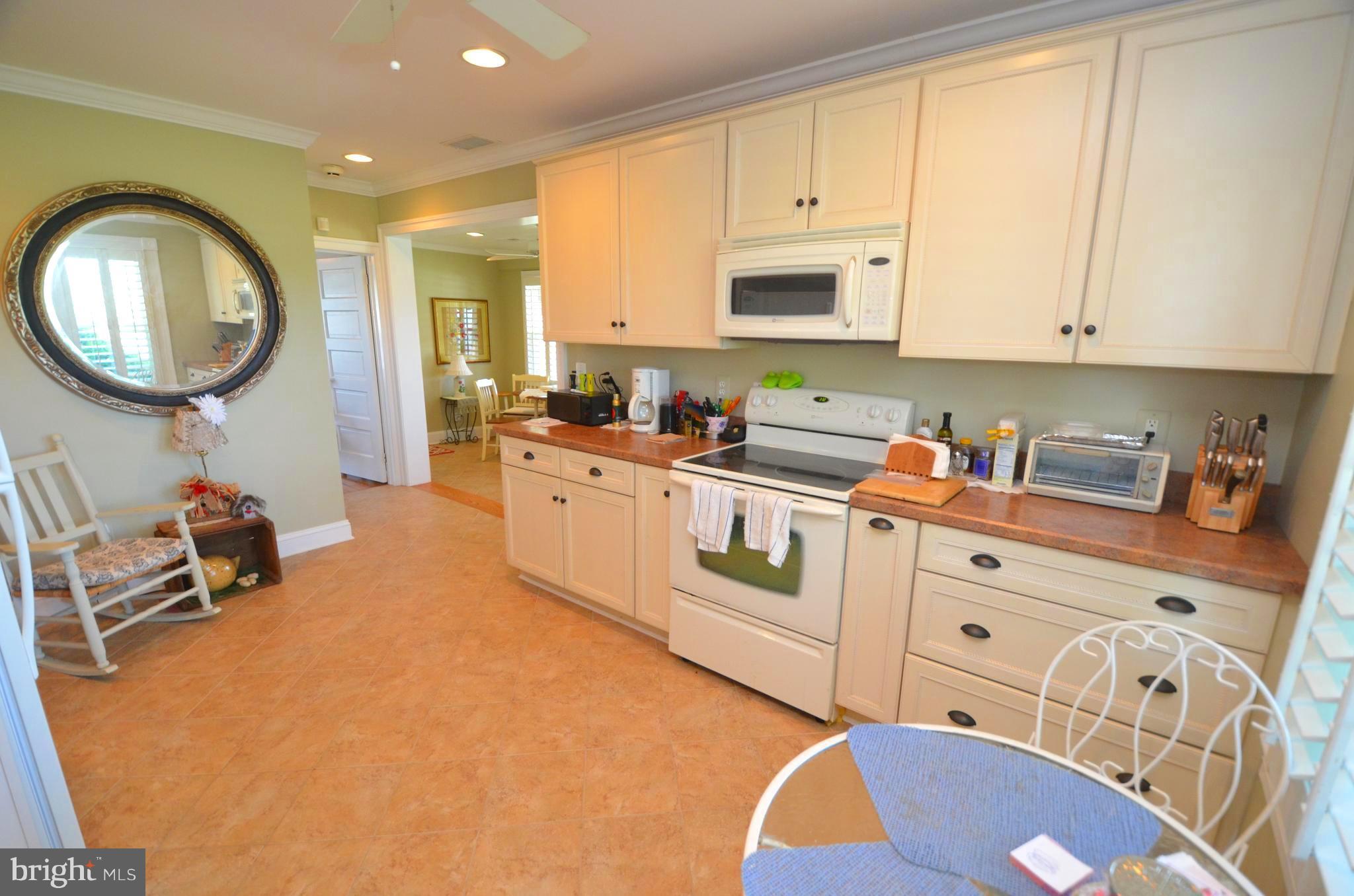 5945 Fishers Station Road Lothian, MD 20711 - Photo 18 of 30 Kitchen