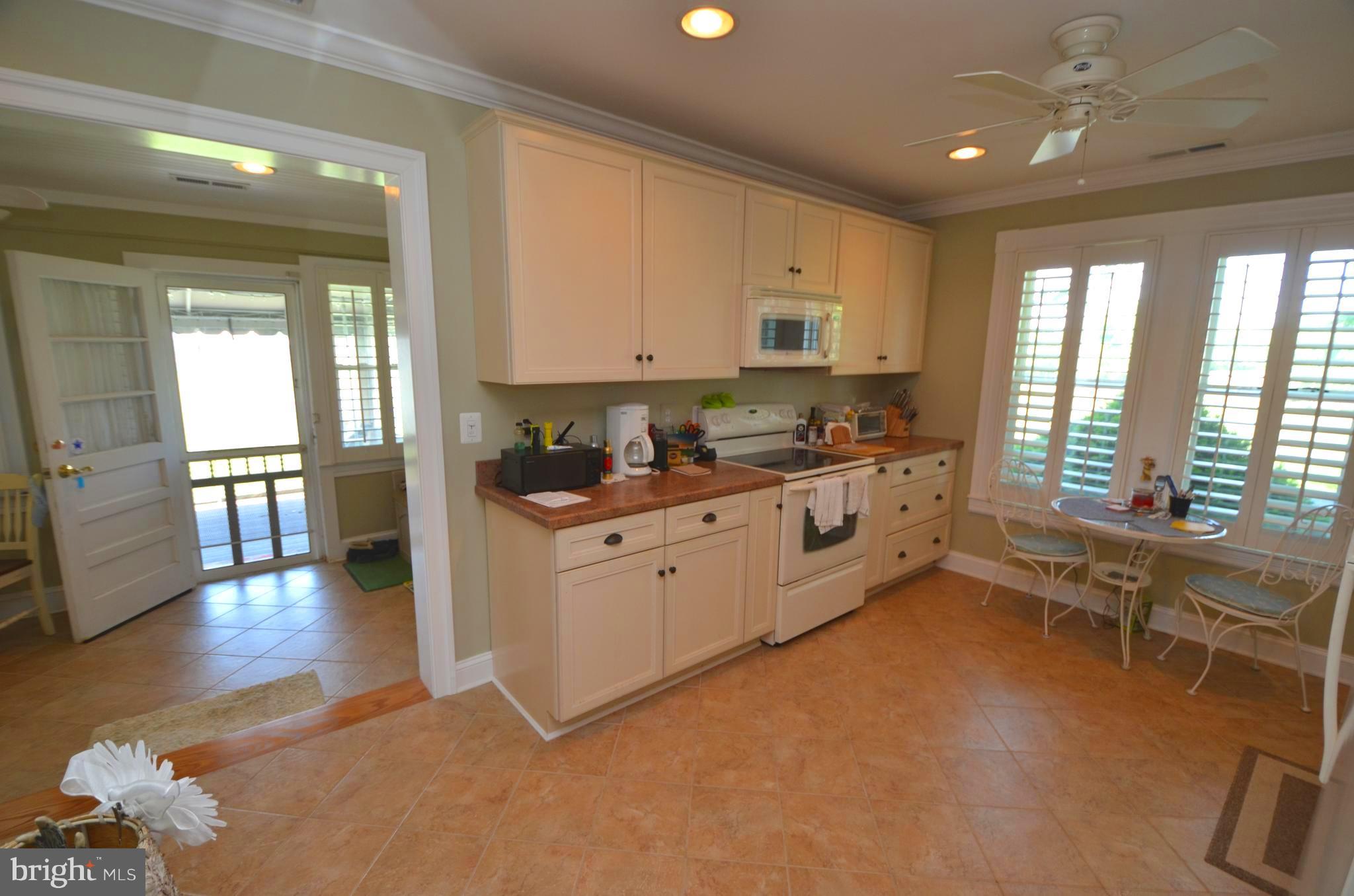 5945 Fishers Station Road Lothian, MD 20711 - Photo 19 of 30 Kitchen