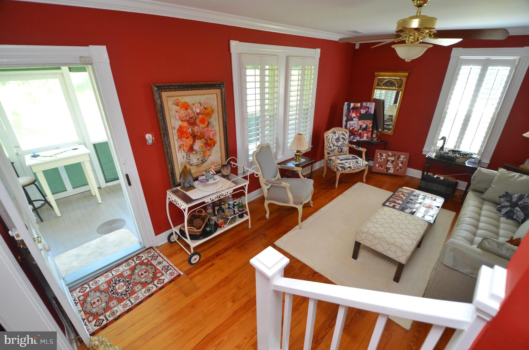 5945 Fishers Station Road Lothian, MD 20711 - Photo 22 of 30 Living Room