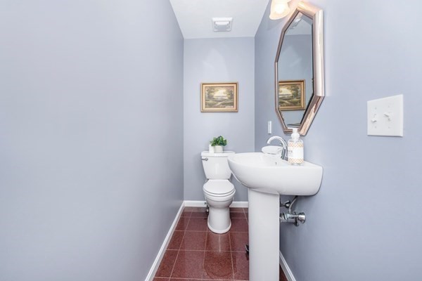 11 Aspen Road Shrewsbury, MA 01545 - Photo 25 of 32 Gallery Image 25