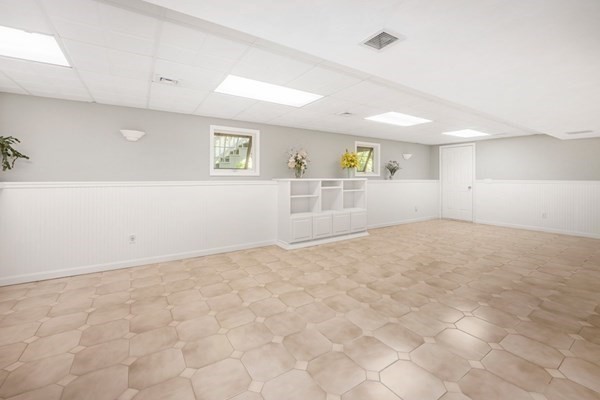 11 Aspen Road Shrewsbury, MA 01545 - Photo 26 of 32 Gallery Image 26