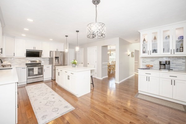 11 Aspen Road Shrewsbury, MA 01545 - Photo 5 of 32 Gallery Image 5
