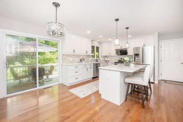 11 Aspen Road Shrewsbury, MA 01545 - Photo 6 of 32 Gallery Image 6