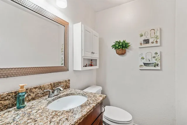 $450,000 | 1463 North Broadway, Escondido, CA 92026