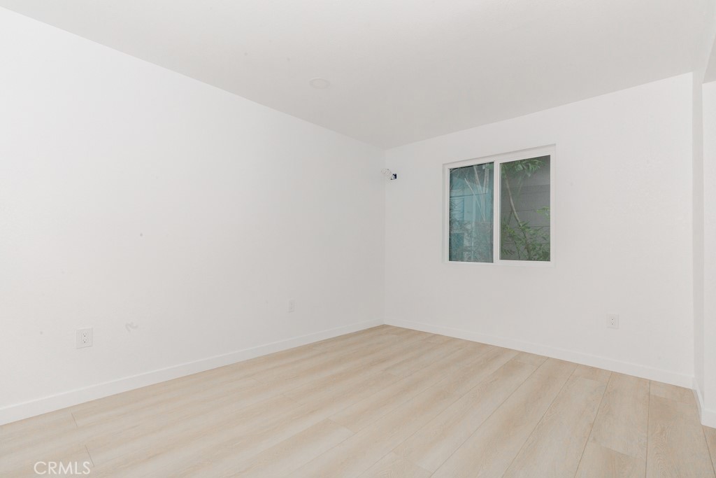 1935 Spring Garden Street Riverside, CA 92507 - Photo 21 of 38 Bedroom 1