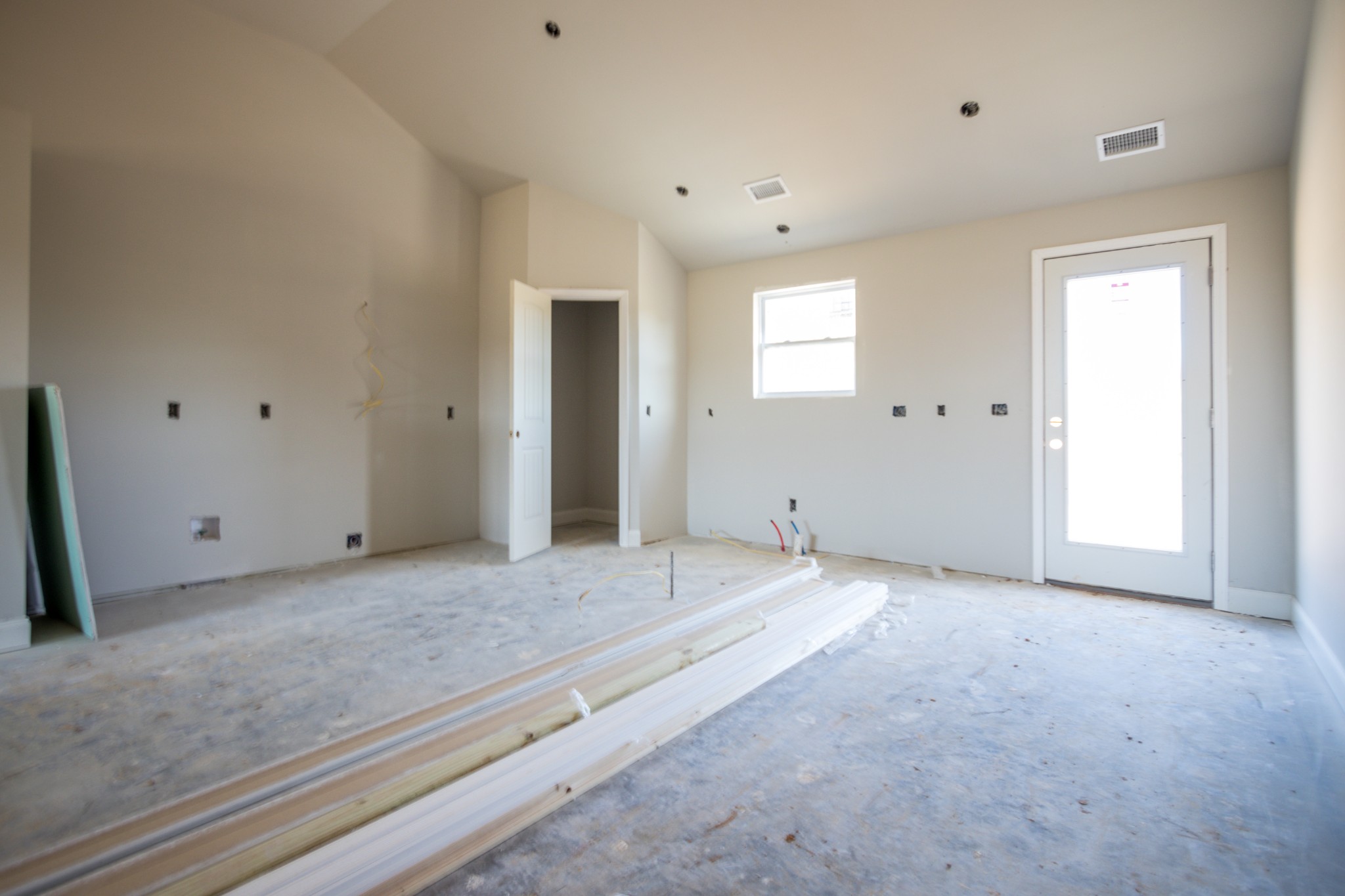 3068 Maple Grove Road Dickson, TN 37055 - Photo 7 of 14 a view of an empty room