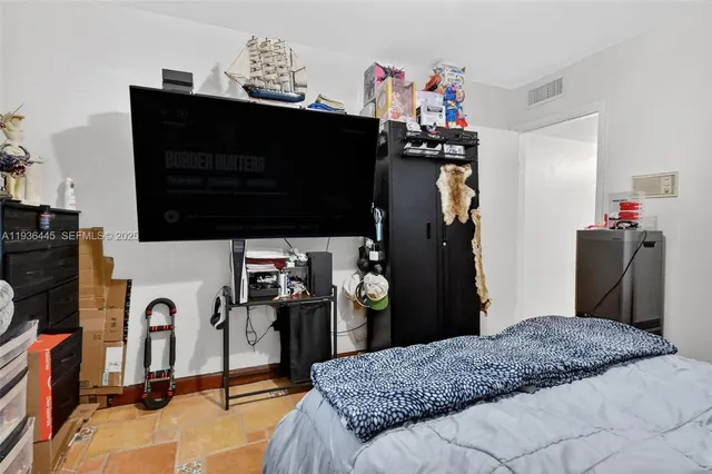 $4,850 | 135 South Drive, Miami Springs, FL 33166