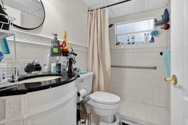 $4,850 | 135 South Drive, Miami Springs, FL 33166