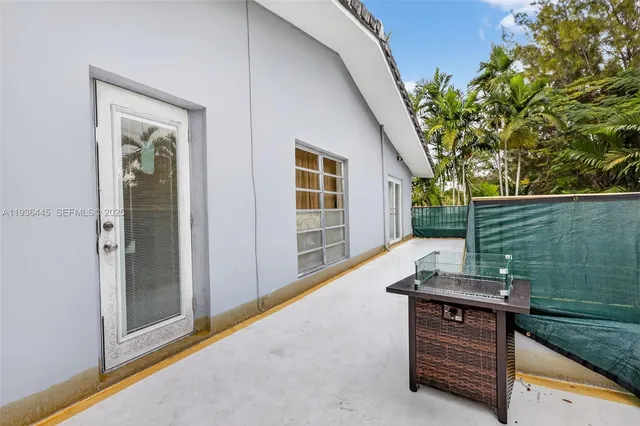 $4,850 | 135 South Drive, Miami Springs, FL 33166