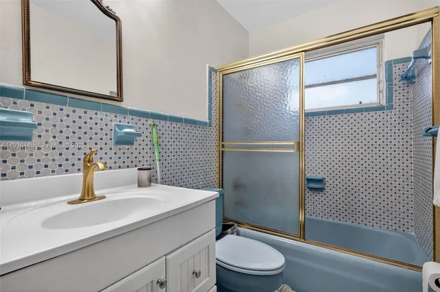 $4,850 | 135 South Drive, Miami Springs, FL 33166