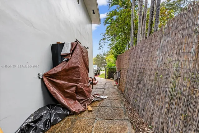 $4,850 | 135 South Drive, Miami Springs, FL 33166