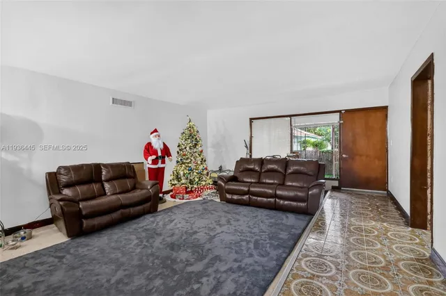 $4,850 | 135 South Drive, Miami Springs, FL 33166