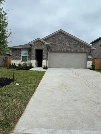 $2,100 | 14330 Azalea Tree Drive, Magnolia, TX 77354