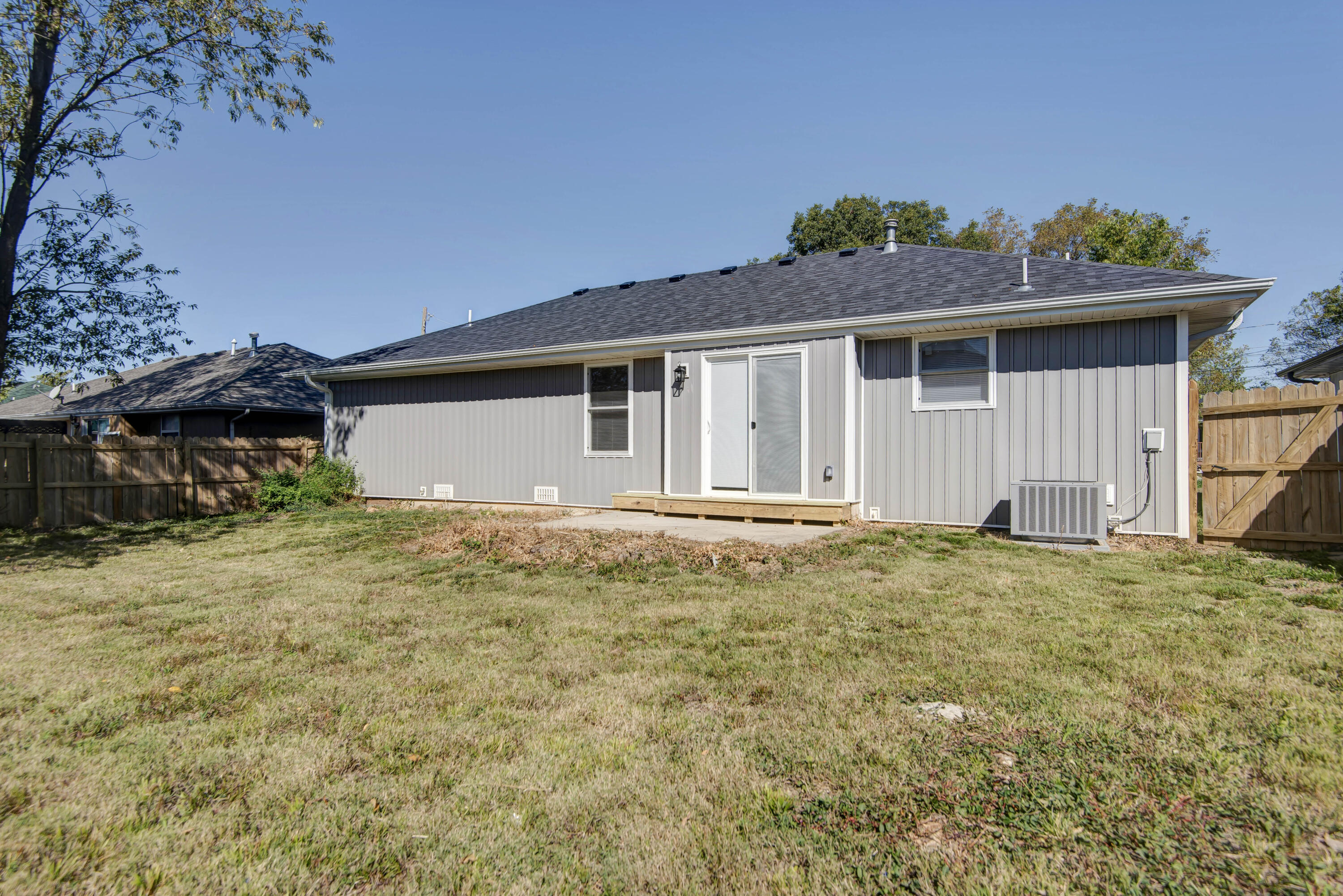 3202 West Calhoun Street Springfield, MO 65802 - Photo 22 of 25 Calhoun (23)
