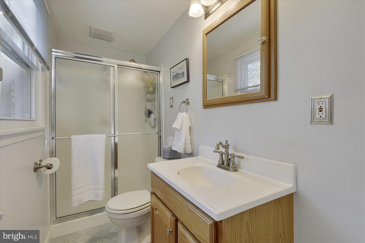 102 Stauffer Road Severna Park, MD 21146 - Photo 12 of 27 Bath (Master)