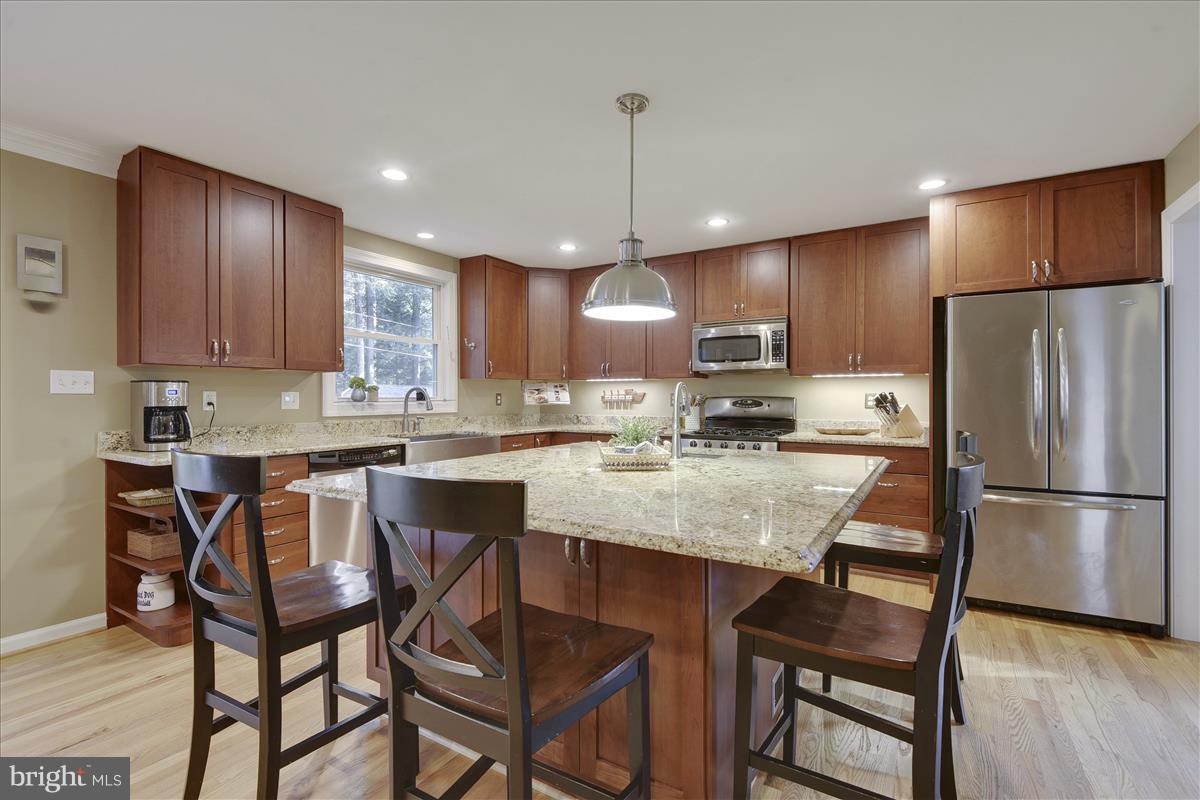 Expansive Island and Spacious Kitchen