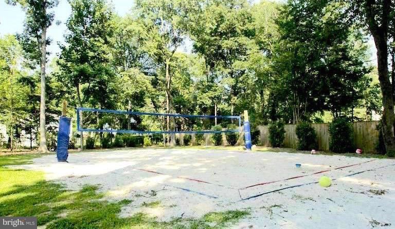 102 Stauffer Road Severna Park, MD 21146 - Photo 26 of 27 Community Volleyball Court