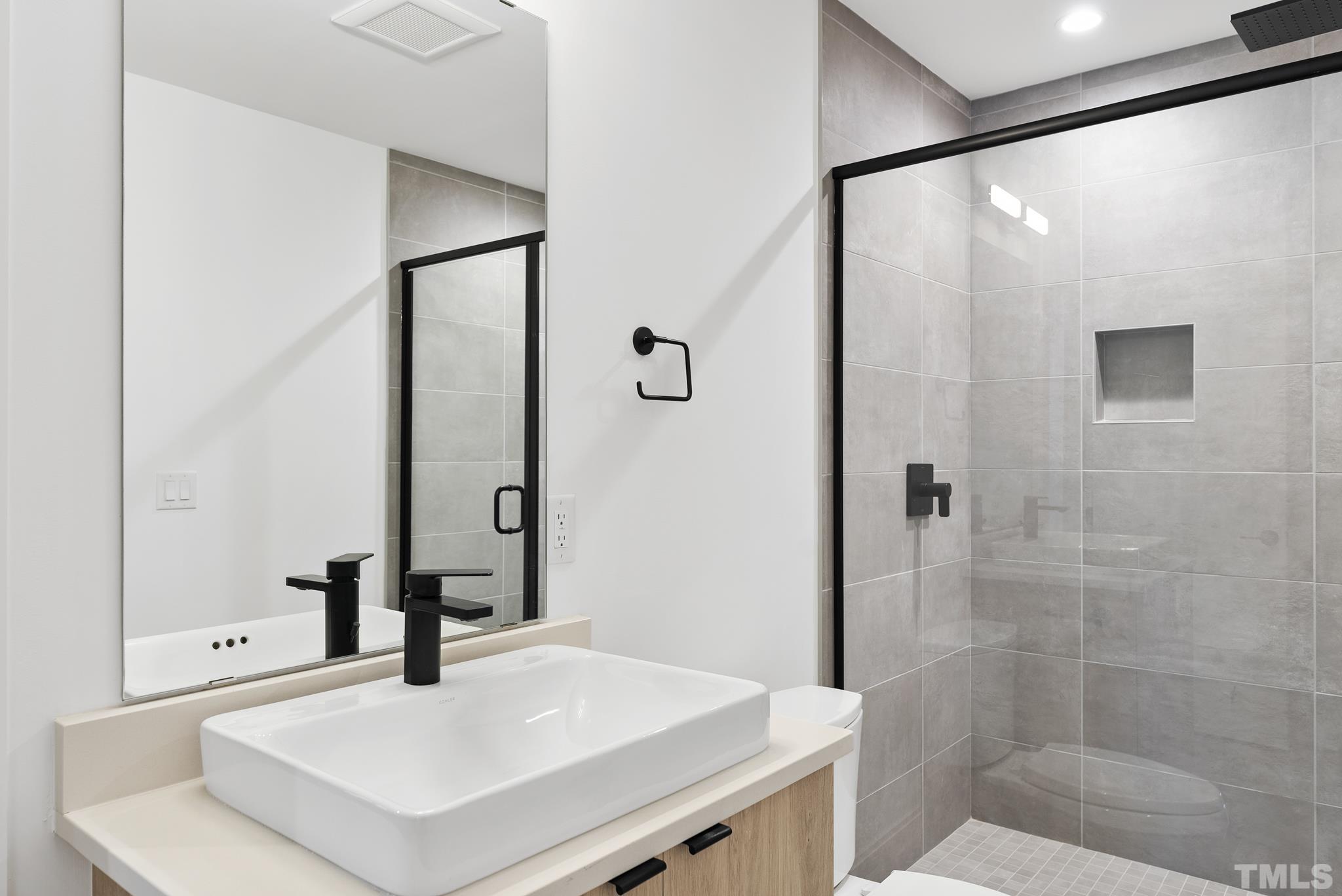 1621 Nottingham Road Raleigh, NC 27607 - Photo 35 of 49