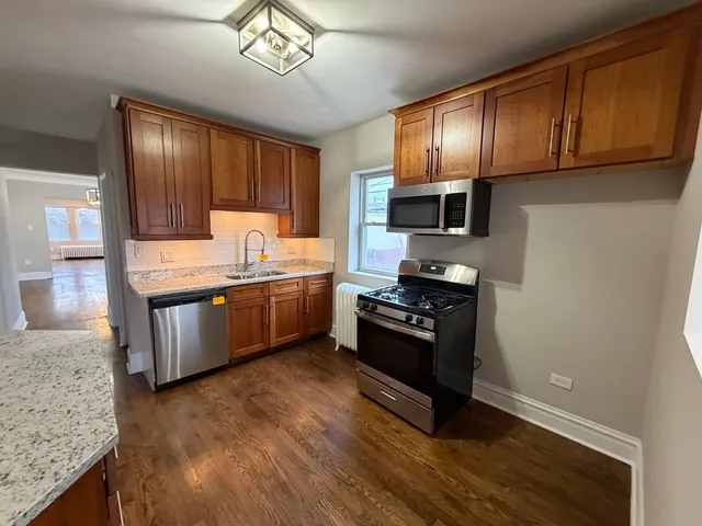 $782,900 | 3017 West Fullerton Avenue, Chicago, IL 60647