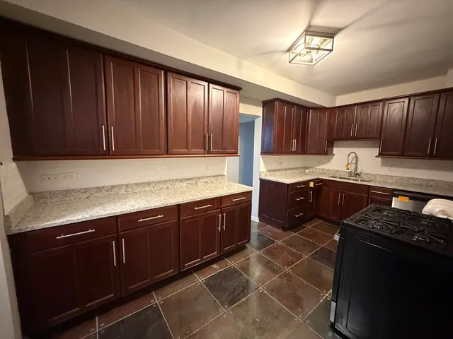 $782,900 | 3017 West Fullerton Avenue, Chicago, IL 60647