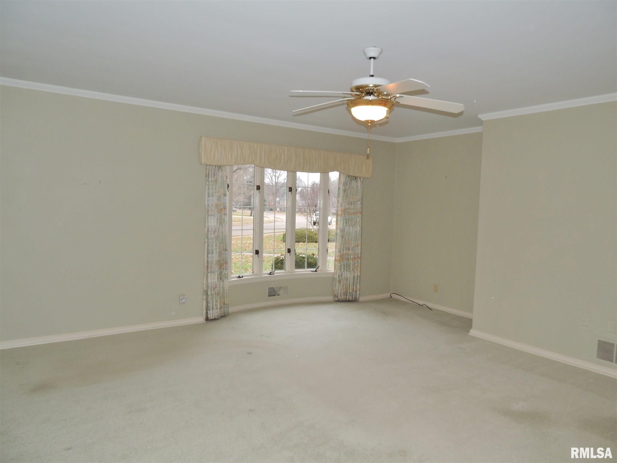 2111 Fairhaven Road Davenport, IA 52803 - Photo 21 of 32 Gallery Image 21