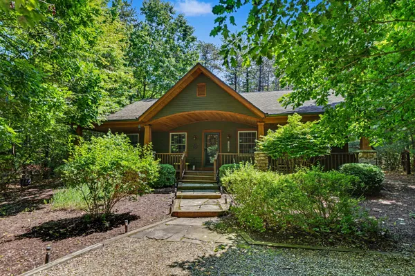 $695,000 | 14279 Wildwood Lane, Three Oaks, MI 49128