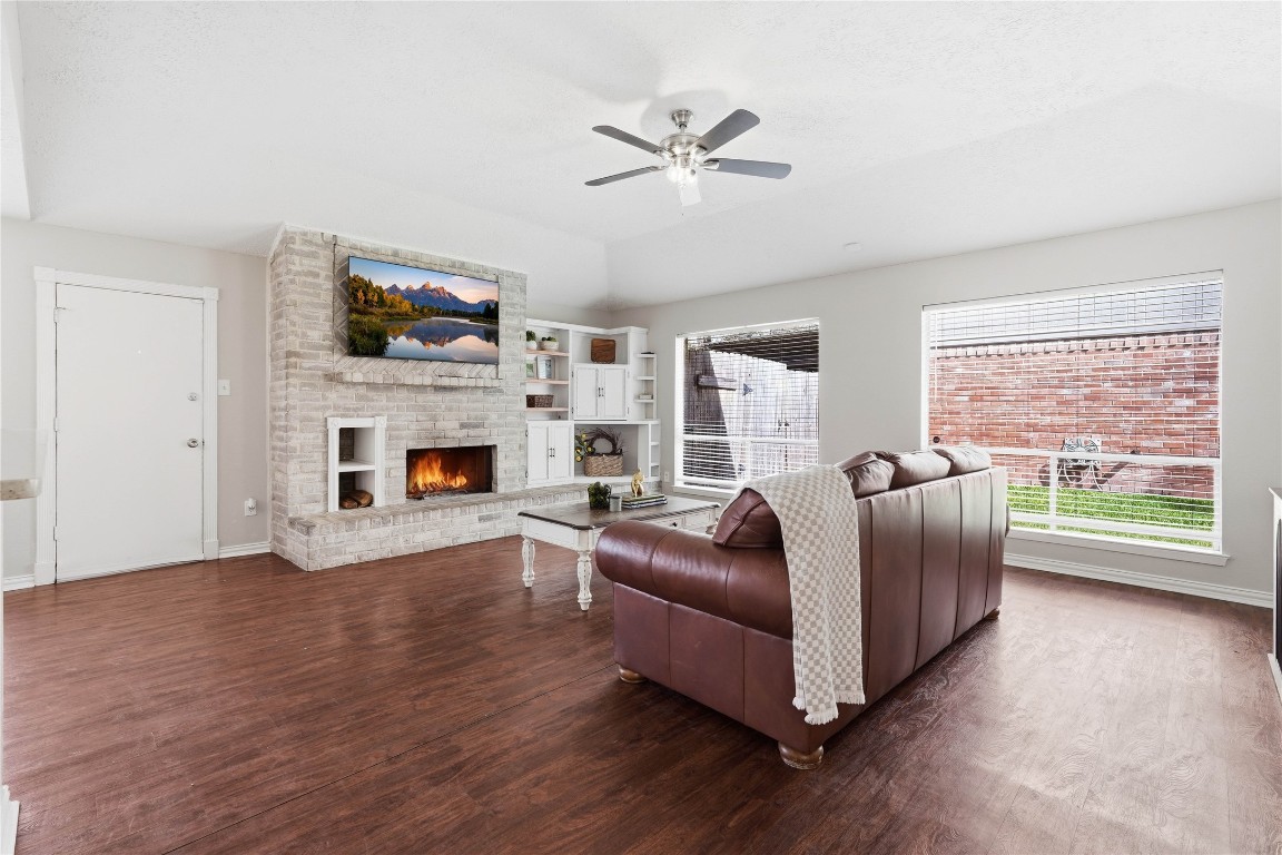 4506 Pineville Lane Spring, TX 77388 - Photo 11 of 36 Spacious living room with inviting floors throughout