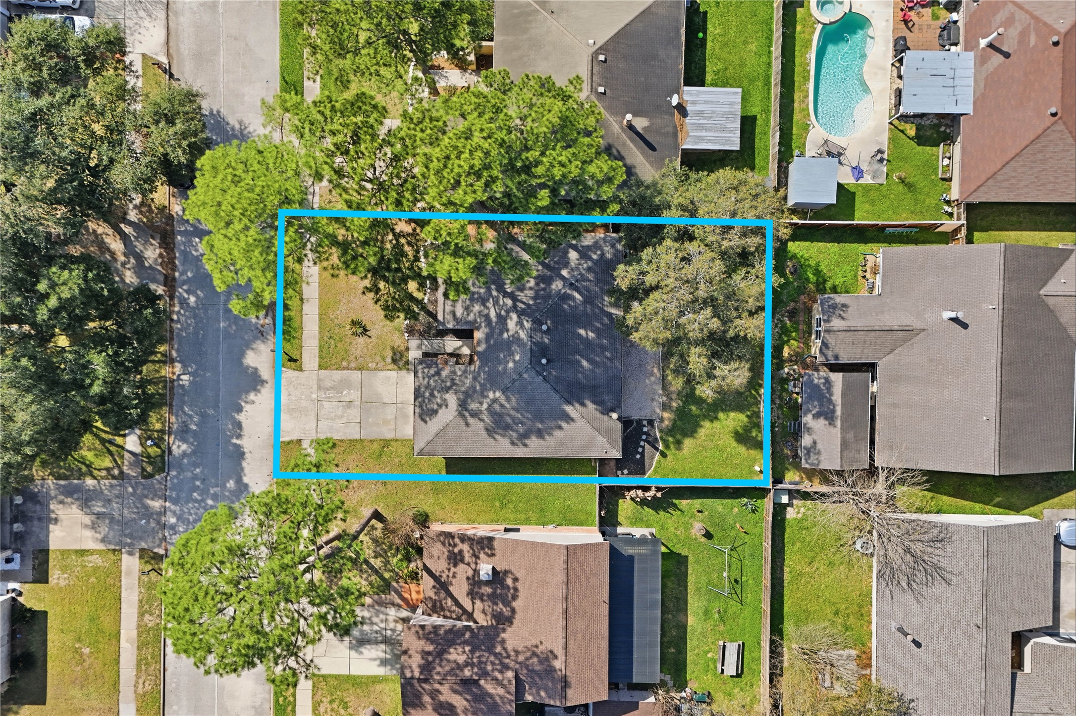 4506 Pineville Lane Spring, TX 77388 - Photo 5 of 36 Aerial view highlighting property boundaries