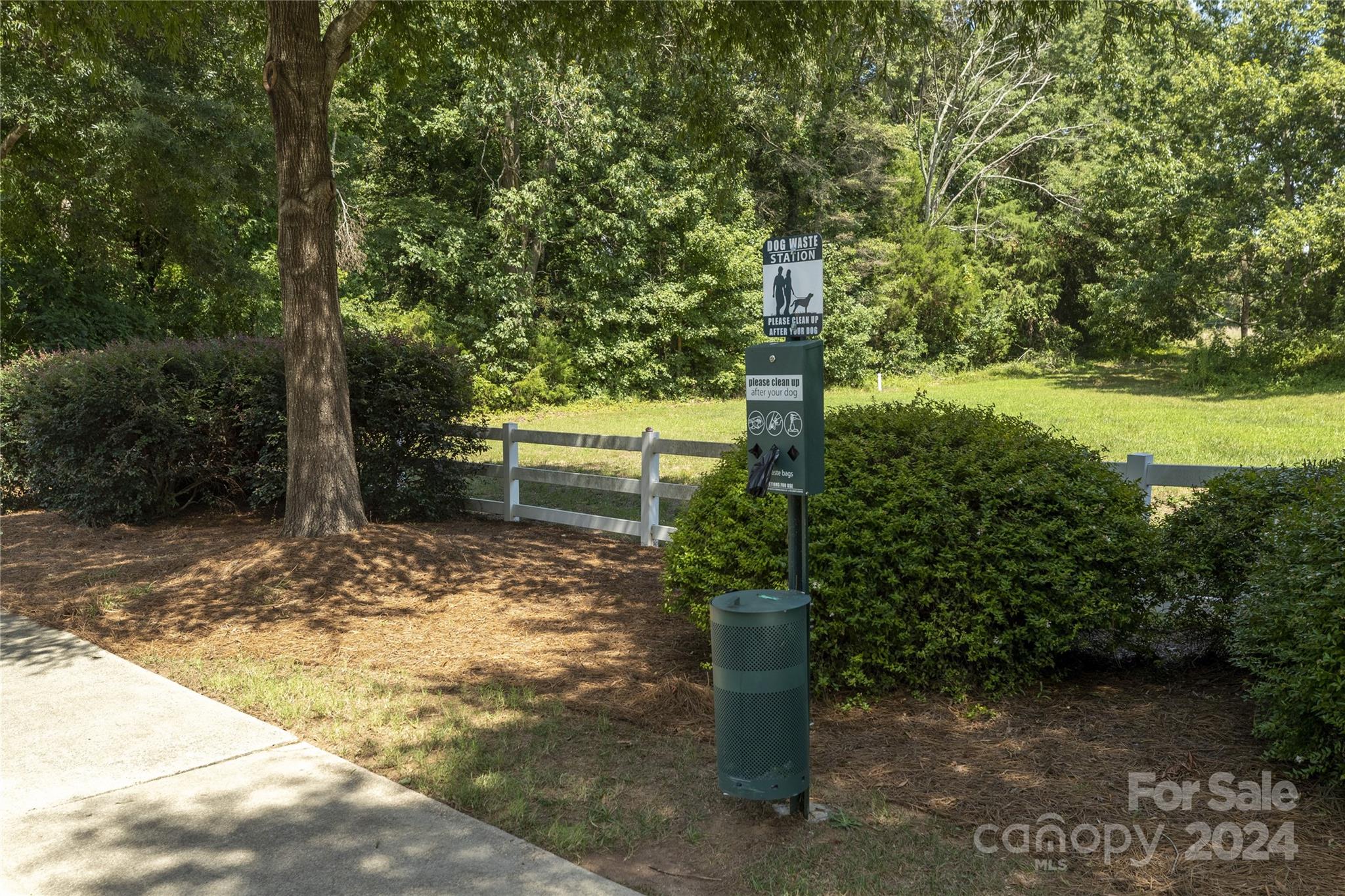 2010 Fairburn Court Fort Mill, SC 29708 - Photo 39 of 39 a view of a garden with plants