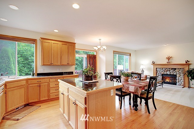 914 183rd Place Southeast Bothell, WA 98012 - Photo 5 of 13