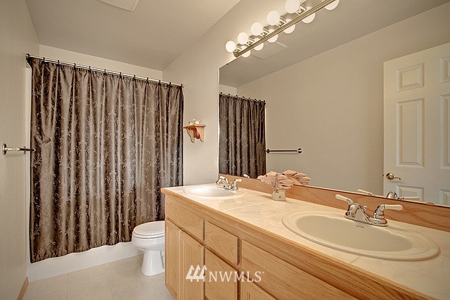 914 183rd Place Southeast Bothell, WA 98012 - Photo 10 of 13
