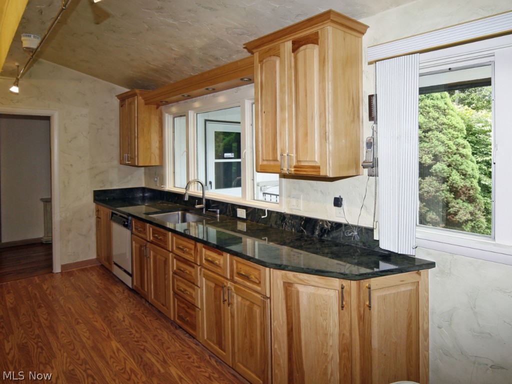 29855 Bolingbrook Road Pepper Pike, OH 44124 - Photo 7 of 24