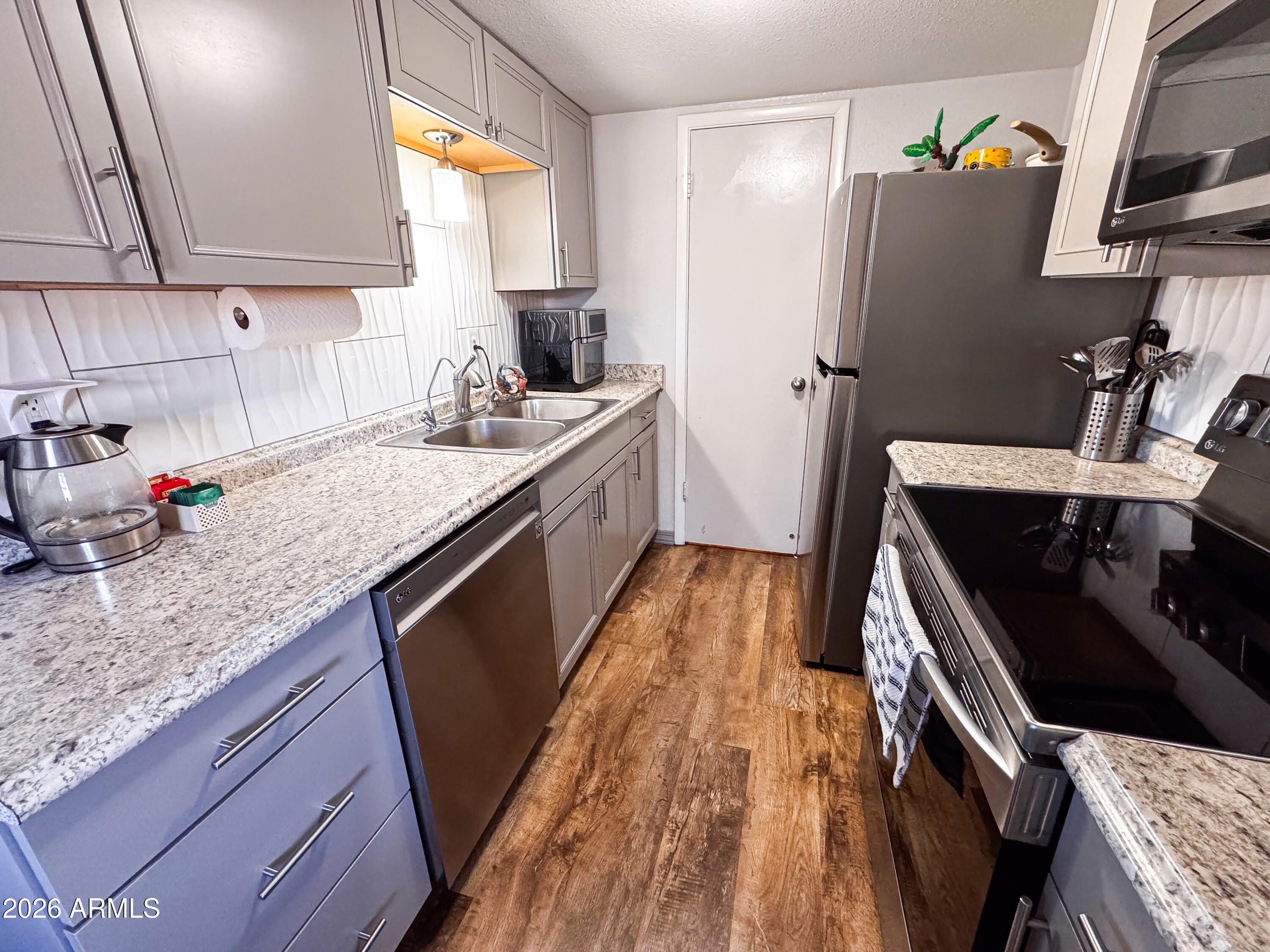 948 South Alma School Road, Unit 49 Mesa, AZ 85210 - Photo 9 of 26 12