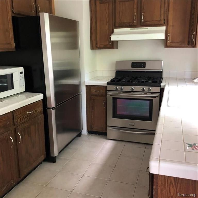 1262 Windmill Court, Unit 266 Rochester, MI 48306 - Photo 6 of 18