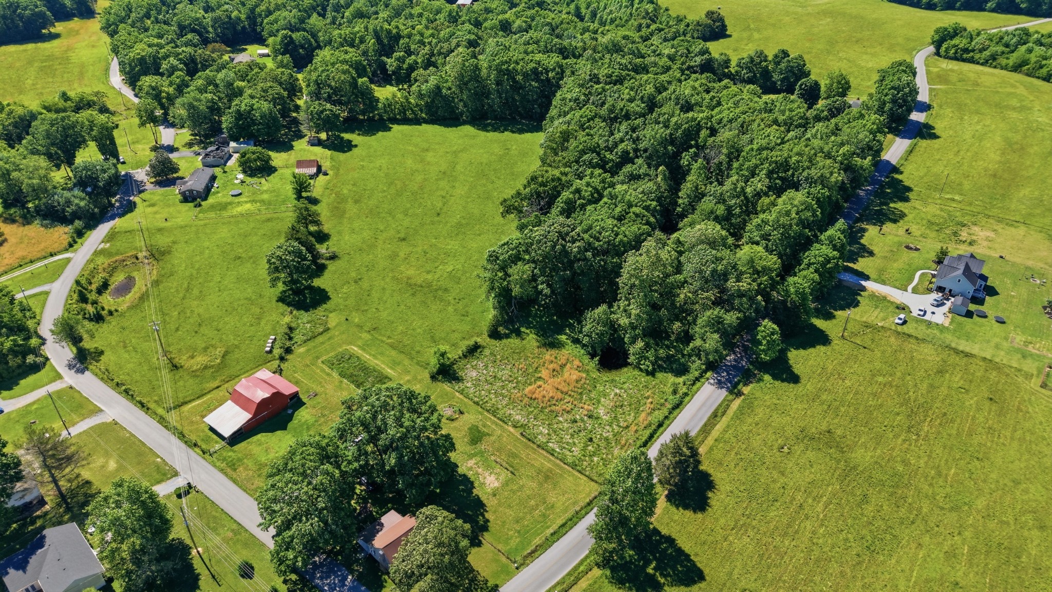 0 Ridgeville Road Tullahoma, TN 37388 - Photo 1 of 3 an aerial view of a residential houses with yard